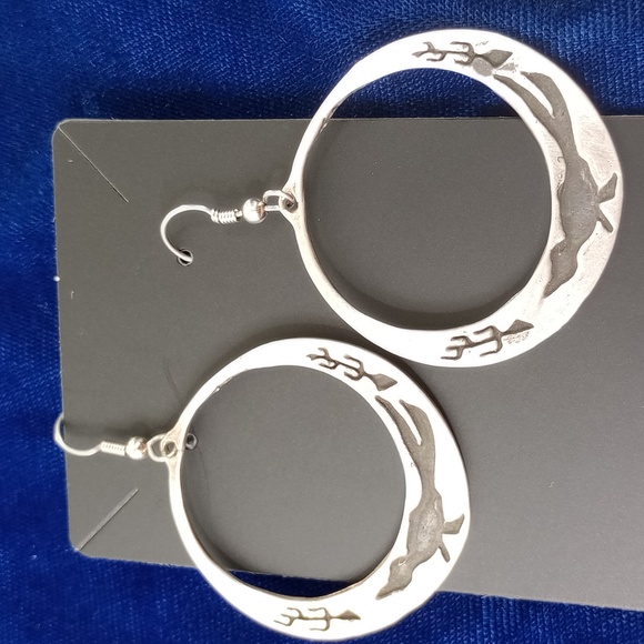 Sterling Silver Roadrunner Hoop Earrings - Picture 11 of 13